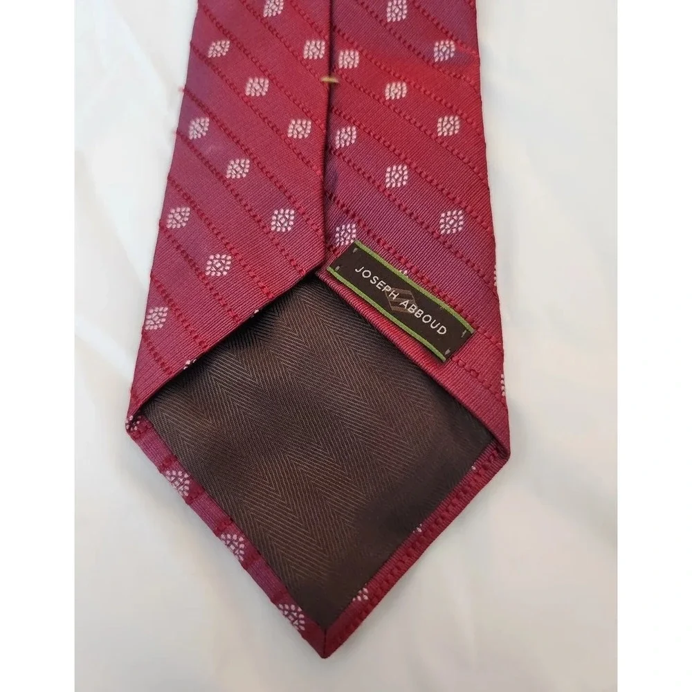 Joseph‎ Abboud Men's Red Striped Neck Tie 100% Silk Men's Tie